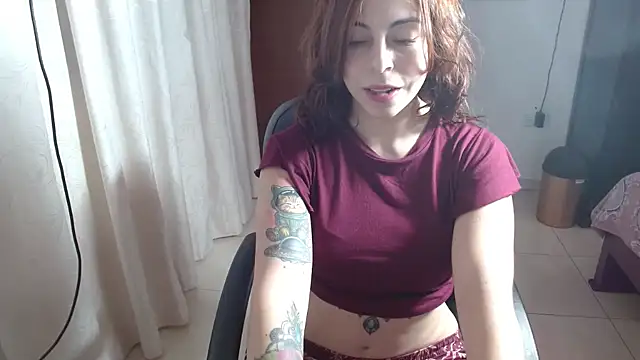 IrisArellano  online show from 06-10-26, 01:23
