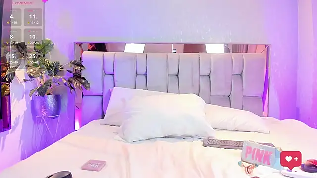 PaulinaLopez  online show from 04-01-26, 09:56