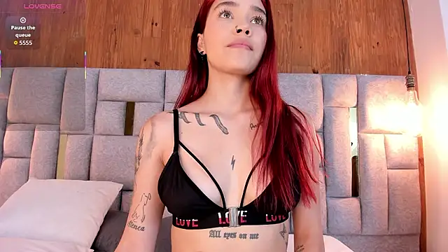 Snapshot of camilaa_smith_ chatting on 02-28-26, 08:08 camilaa smith online show from 02-28-26, 08:08