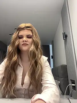 Snapshot of Lollipop_p_ chatting on 04-19-26, 02:51 Lollipop p online show from 04-19-26, 02:51