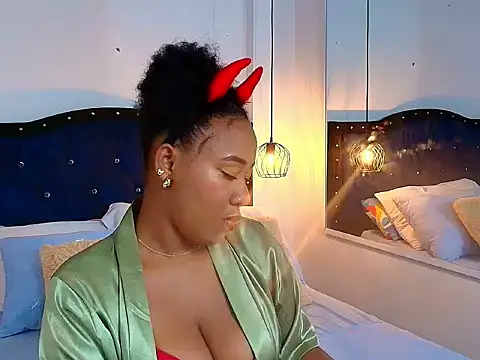 Pamela Cortezz online show from 03-27-26, 12:30