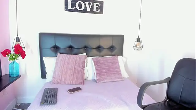 KatallelaMurillo online show from 04-25-26, 11:02