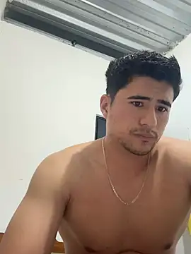 Snapshot of David-latinlover chatting on 06-08-26, 07:47 David-latinlover online show from 06-08-26, 07:47