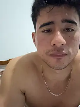 Snapshot of David-latinlover chatting on 05-21-26, 02:42 David-latinlover online show from 05-21-26, 02:42