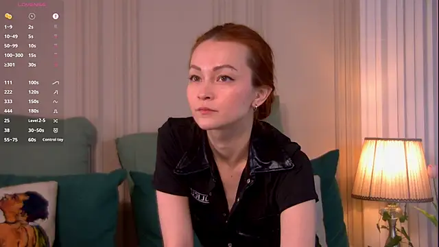 SadieSink  online show from 04-11-26, 07:16