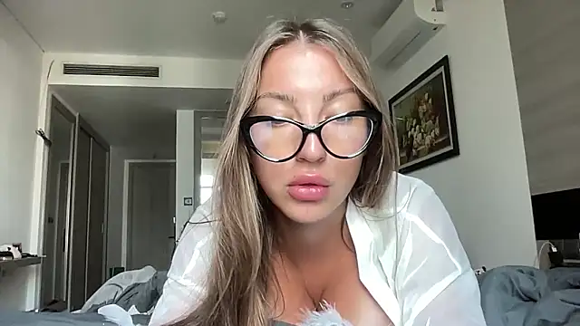 Kit kata online show from 03-24-26, 02:44