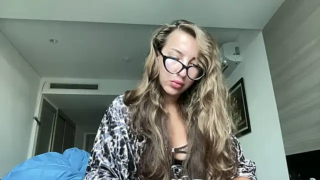 Kit kata online show from 04-18-26, 11:49