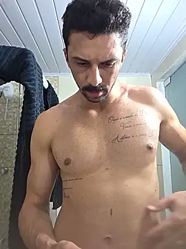 Snapshot of Locasso123 chatting on 05-22-26, 04:21 Locasso123 online show from 05-22-26, 04:21