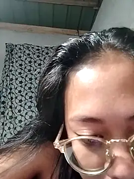 Snapshot of angelpinay44 chatting on 03-29-26, 04:30 angelpinay44 online show from 03-29-26, 04:30