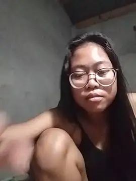 Snapshot of angelpinay44 chatting on 06-09-26, 03:24 angelpinay44 online show from 06-09-26, 03:24