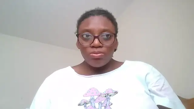 Snapshot of SexyGemBeauty chatting on 06-02-26, 01:33 SexyGemBeauty online show from 06-02-26, 01:33