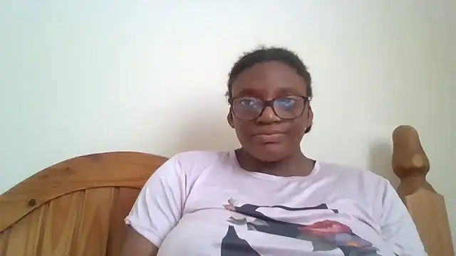 Snapshot of SexyGemBeauty chatting on 06-04-26, 03:17 SexyGemBeauty online show from 06-04-26, 03:17
