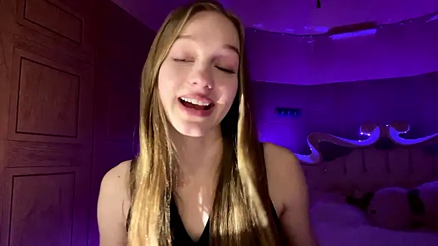 Anika Socutehe online show from 03-04-26, 04:26