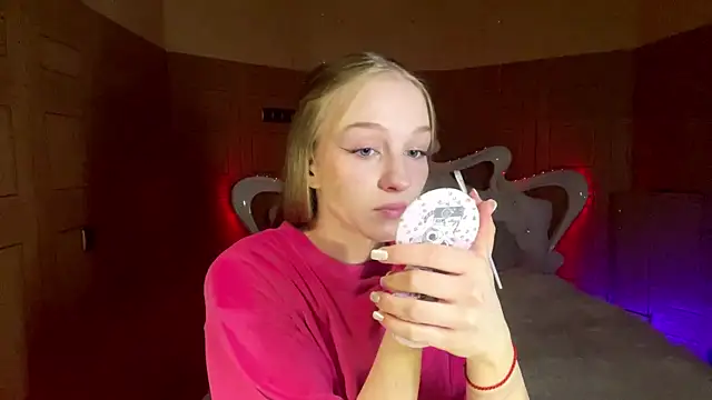 Anika Socutehe online show from 04-05-26, 04:46