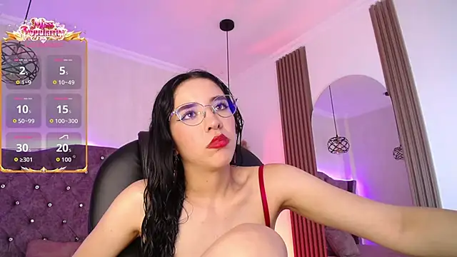 Snapshot of Amara_Davis1 chatting on 04-23-26, 03:57 Amara Davis1 online show from 04-23-26, 03:57