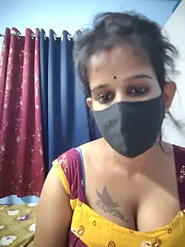 Snapshot of Tinaa_baby chatting on 06-12-26, 11:52 Tinaa baby online show from 06-12-26, 11:52