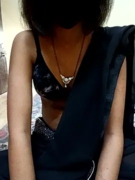 MAYA BED GIRL online show from 03-23-26, 10:04