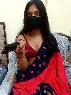 MAYA BED GIRL online show from 04-06-26, 08:26