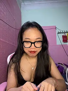 Leeeeiu online show from 03-06-26, 03:18