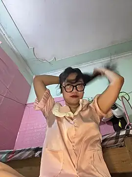 Leeeeiu online show from 04-09-26, 03:07