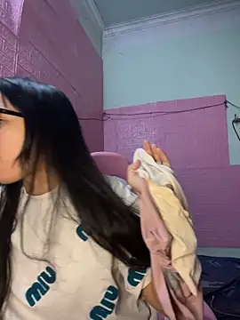 Leeeeiu online show from 03-15-26, 03:08