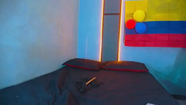 Hornyshow1 online show from 06-11-26, 12:46