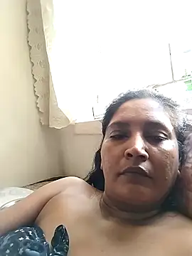 Snapshot of mysteriousgal031 chatting on 02-28-26, 04:45 mysteriousgal031 online show from 02-28-26, 04:45