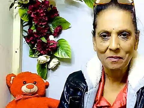 Hot queen58 online show from 06-10-26, 06:03