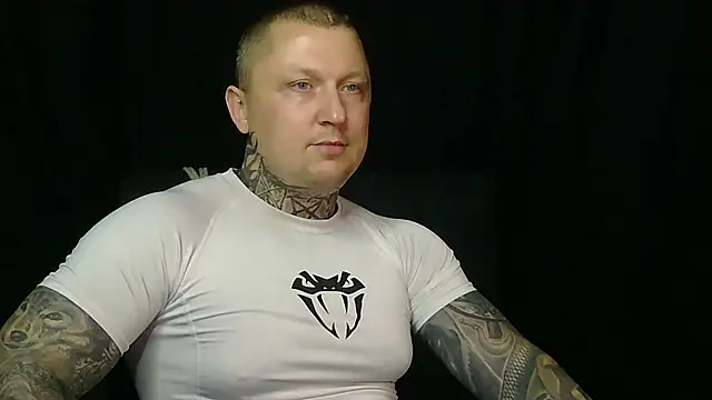 devilWithTats online show from 06-10-26, 04:19