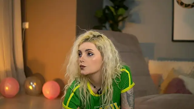 AndiaHart online show from 04-21-26, 09:49