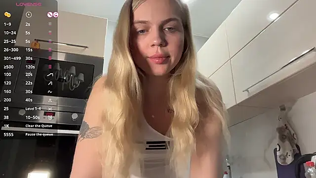 AlexaDeviliciouss online show from 04-13-26, 03:05