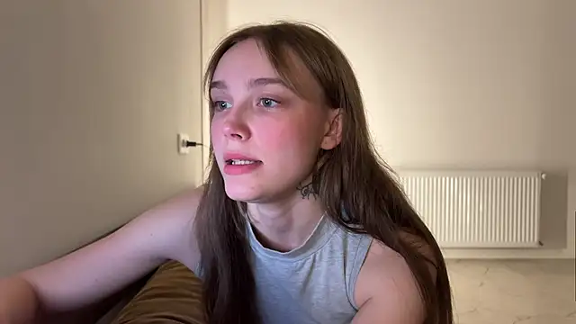 Lolatatee online show from 04-10-26, 05:31