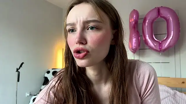 Lolatatee online show from 03-27-26, 03:59