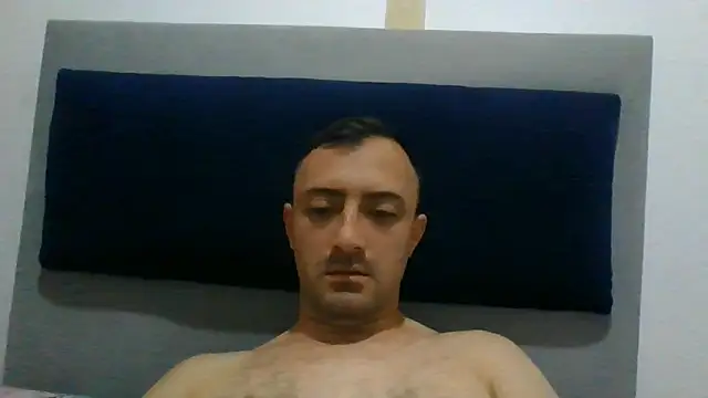 RaphandLey online show from 03-10-26, 09:52