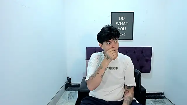 TomBoy Natali online show from 03-25-26, 06:40