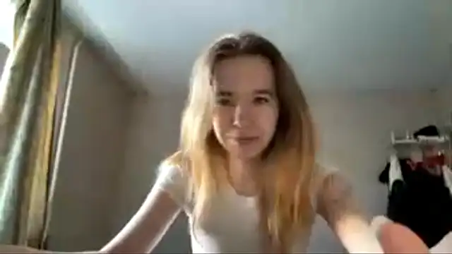 Snapshot of LeomaJee chatting on 05-19-26, 01:07 LeomaJee online show from 05-19-26, 01:07