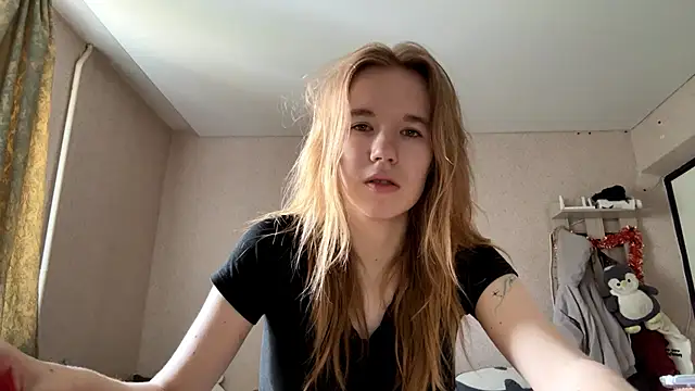 Snapshot of LeomaJee chatting on 06-19-26, 10:32 LeomaJee online show from 06-19-26, 10:32