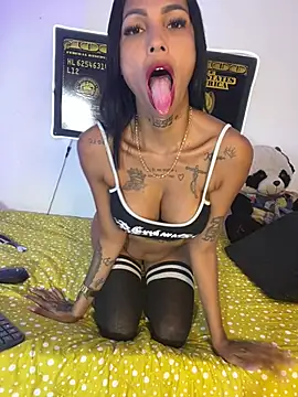 Snapshot of Antonella-smitt chatting on 07-06-26, 12:34 Antonella-smitt online show from 07-06-26, 12:34