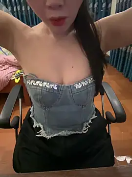 Liisa loveU online show from 03-12-26, 10:08