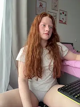 Snapshot of gingerlatte chatting on 05-17-26, 09:53 gingerlatte online show from 05-17-26, 09:53