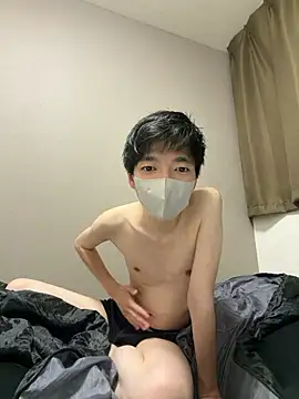 Snapshot of Ayutoda chatting on 05-21-26, 04:48 Ayutoda online show from 05-21-26, 04:48