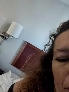 Snapshot of VelvetRae chatting on 02-28-26, 03:33 VelvetRae online show from 02-28-26, 03:33