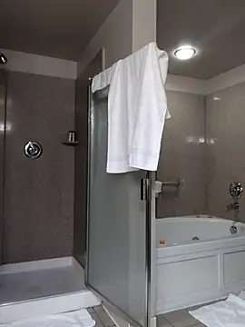 Snapshot of VelvetRae chatting on 03-03-26, 07:37 VelvetRae online show from 03-03-26, 07:37