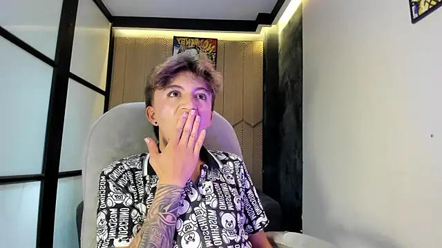 Snapshot of ManuelPiper_ chatting on 03-02-26, 08:38 ManuelPiper online show from 03-02-26, 08:38