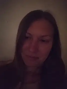 Snapshot of August_Shine chatting on 05-20-26, 06:27 August Shine online show from 05-20-26, 06:27
