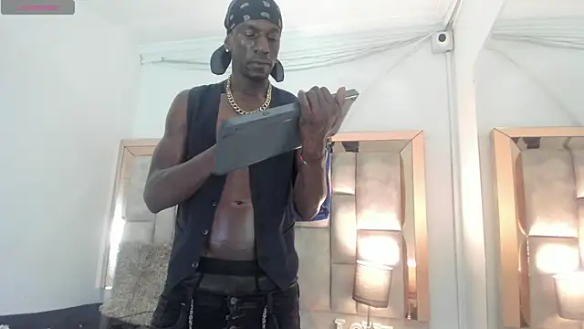 Titan Moreno  online show from 07-27-26, 12:12