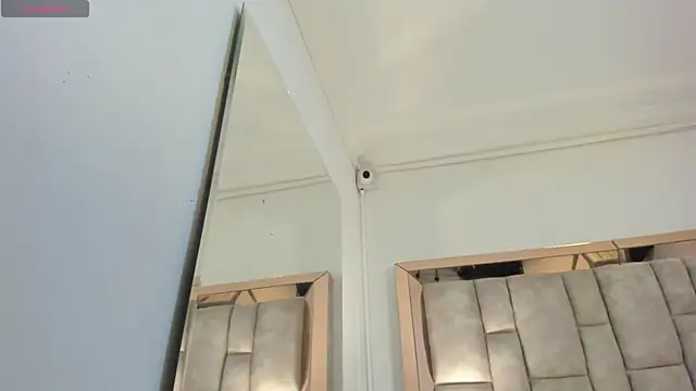 Titan Moreno  online show from 04-09-26, 12:11