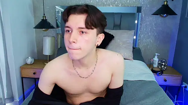 hollannd  online show from 04-09-26, 01:17