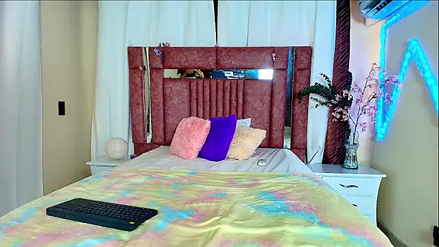 Lia Fox1 online show from 03-02-26, 01:07