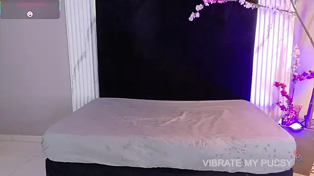 Danteandviolete cr online show from 04-14-26, 11:26